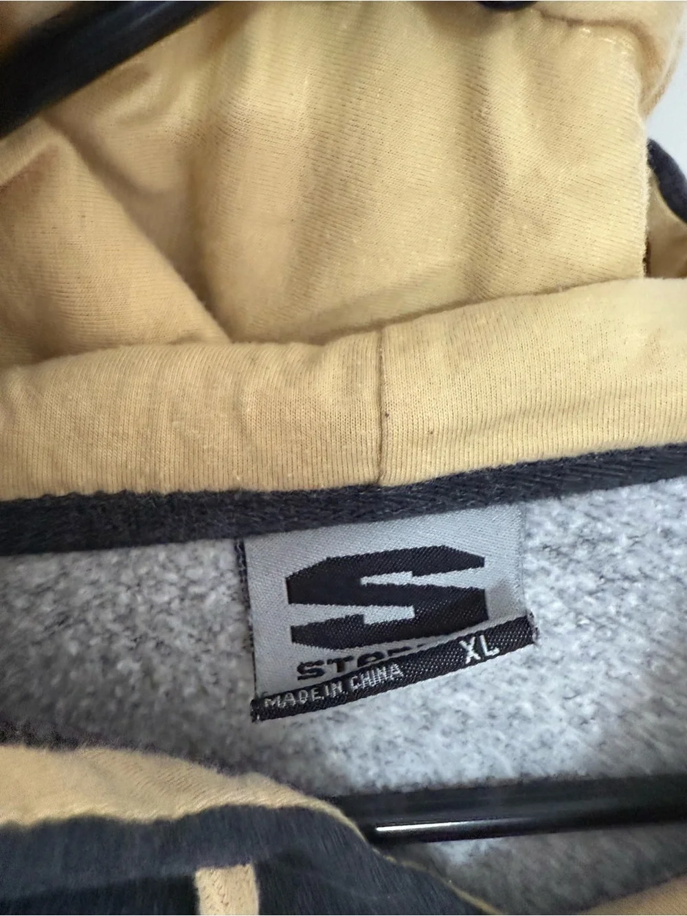 Vintage Grey and purple University of Washington hoodie #Huskies - Picture 4 of 5